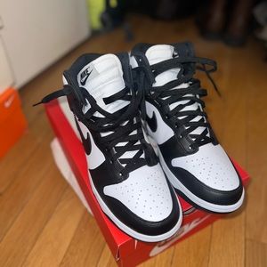 Nike Dunk High Panda